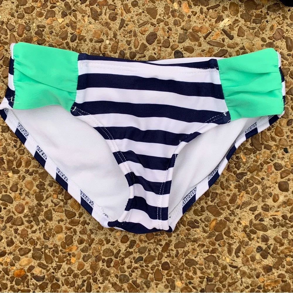 Cat & Jack Red White Blue Bikini & Rashguard Swim Set 6/6x - Picture 4 of 6